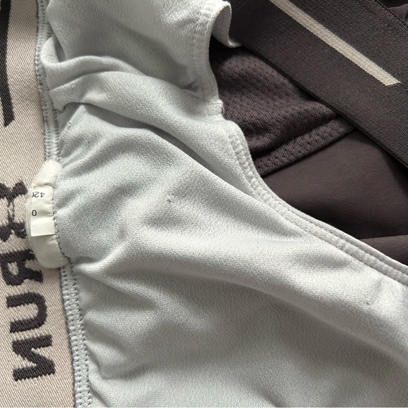 Under Armour Women’s RUN Shorts Mauve Purple Size XL - Picture 9 of 10